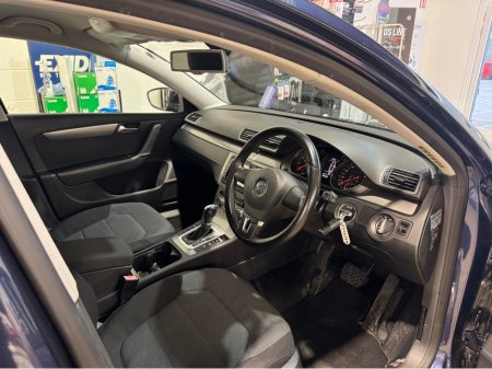 2012 Volkswagen Passat DBA-3CCAX €9,975 thumbnail