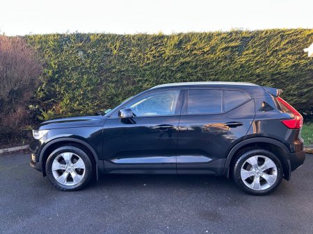 2020 Volvo XC40 D3 MOMENTUM 5DR €27,750 thumbnail