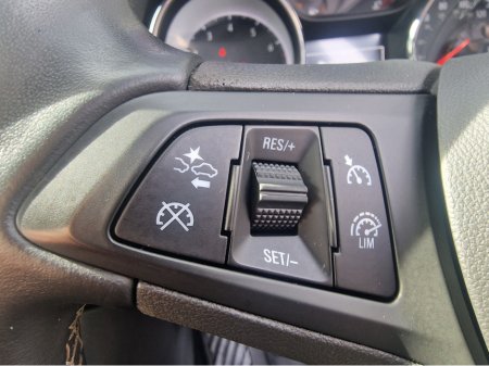 2017 Opel Astra - thumbnail 17