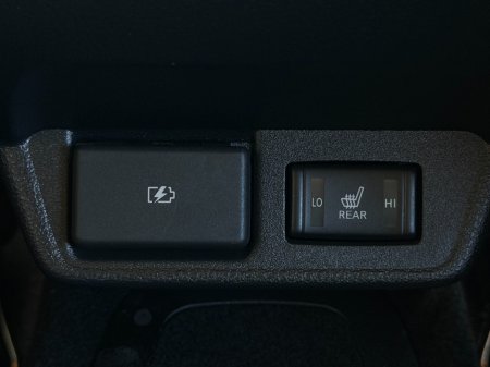 2024 Nissan Leaf - thumbnail 18