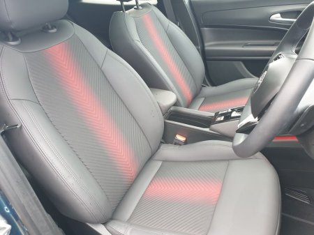 2025 Alfa Romeo Junior Ibrida 1.2(136bhp) MHEV, Premium+Tech+Sunroof+18" Alloys €39,995 thumbnail