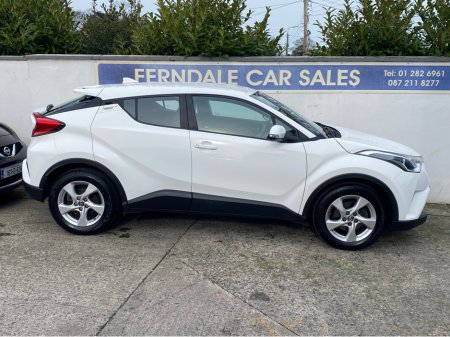 2017 Toyota C-HR 1.2T LUNA 5Dr FULL. BLACK LEATHER INTERIOR  Nct 1/27 €14,995 thumbnail