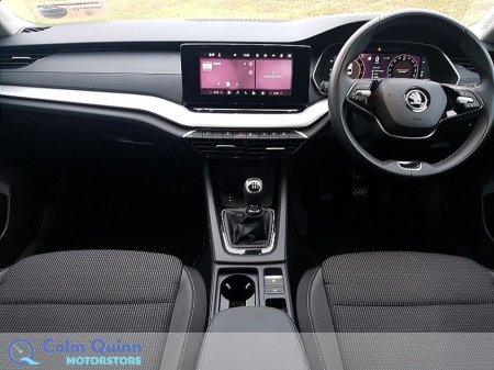 2024 Skoda Octavia Selection 2.0TDI 115HP *Manufacturers Warranty Until 08-08-2027* €31,995 thumbnail