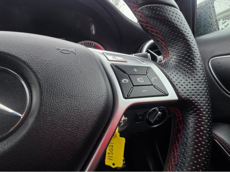 2013 Mercedes-Benz A Class ( 132 REG A180 AMG LINE  HALF LEATHER SEATS  / HI SPEC / SYSTEM LOW ROAD TAX BAND / SIMI DEALER €13,450 thumbnail