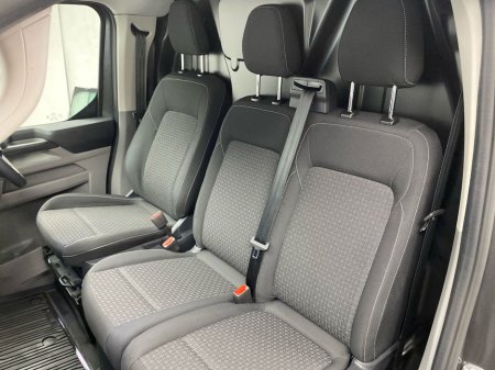 2025 Ford Transit Custom - thumbnail 14