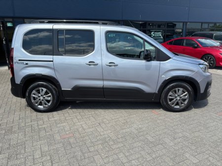 2023 Peugeot Rifter  €40,000