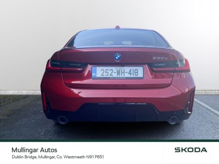 2025 BMW 3 Series - thumbnail 14