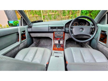 1991 Mercedes-Benz 300 - thumbnail 5