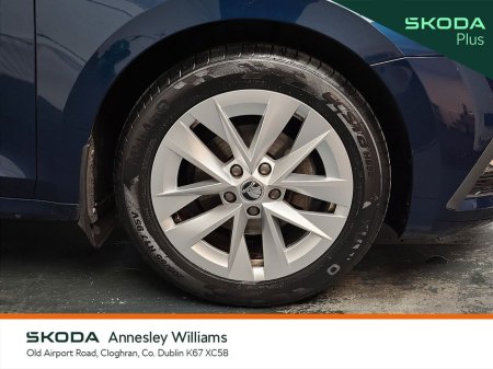 2021 Skoda Octavia - thumbnail 9