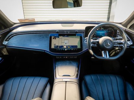 2024 Mercedes-Benz E Class E 220 D AMG LINE €66,950 thumbnail