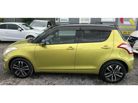 2016 Suzuki Swift - thumbnail 4