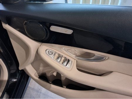 2019 Mercedes-Benz GLC Class 220 D 4MATIC - Low Mileage - Stunning Car - NCT March 2027 - €32,950 thumbnail