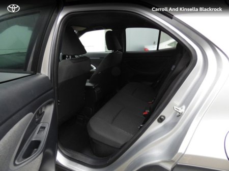 2023 Toyota Yaris Cross Hybrid Luna Sport €29,450 thumbnail