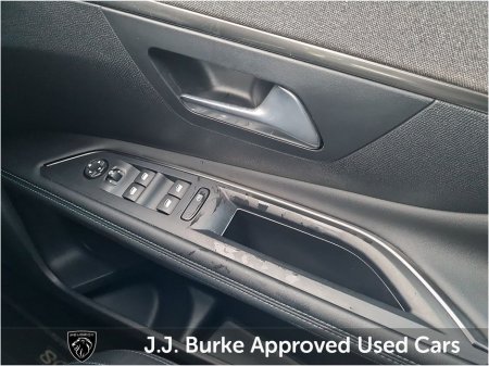 2022 Peugeot 3008 - thumbnail 18