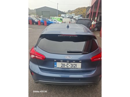 2021 Ford Focus - thumbnail 4