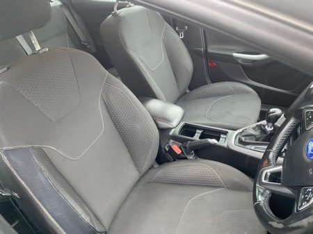 2015 Ford Focus ZETEC 1.6 TDCI 95PS 4DR €9,500 thumbnail