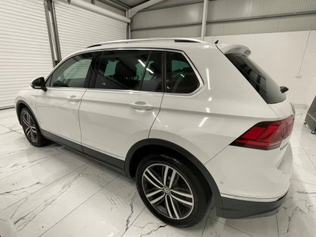 2020 Volkswagen Tiguan 2.0 TDI 150HP Highline DSG €29,495 thumbnail