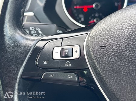 2017 Volkswagen Tiguan - thumbnail 15