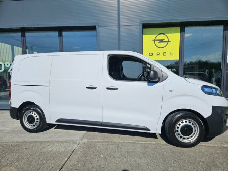 2023 Opel Vivaro  €16,000