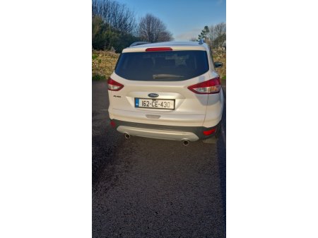 2016 Ford Kuga - thumbnail 3