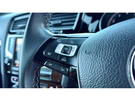 2014 Volkswagen Golf *HIGHLINE-MILANO MODEL* FULL SPC / COGNAC LEATHER - HEATED SEATS - CAMERAS - PEARL WHITE €12,900 thumbnail