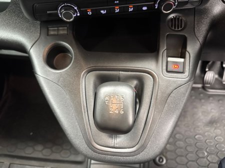 2024 Peugeot Partner - thumbnail 15