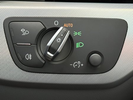 2021 Audi A4 35 TDI 163HP S Tronic SE €24,900 thumbnail