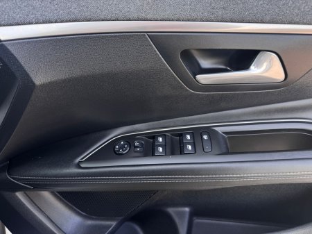 2019 Peugeot 3008 - thumbnail 21