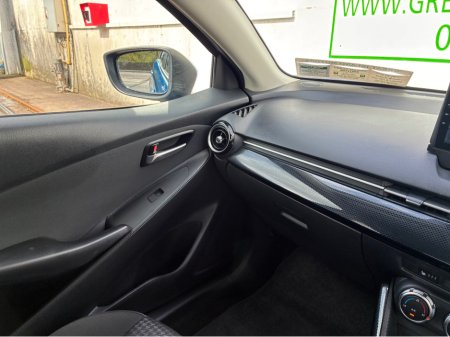 2017 Mazda Demio - thumbnail 19