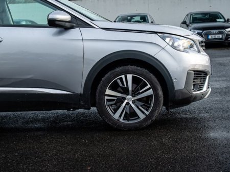 2019 Peugeot 5008 Allure 1.5 Blue HDI 130 Automa €25,950