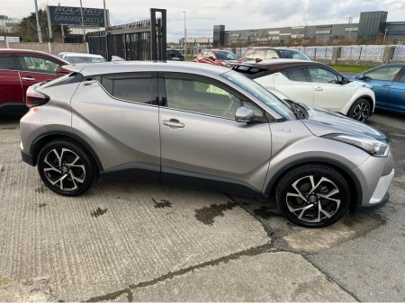 2017 Toyota C-HR - thumbnail 8