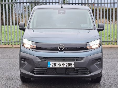 2026 Opel Combo KOMFORT L1H1 1.5TD 100BHP **LED HEADLIGHTS** €21,098 thumbnail