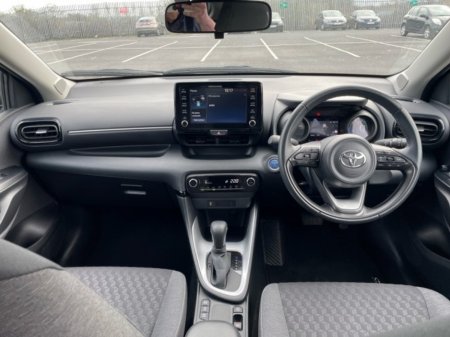 2023 Toyota Yaris - thumbnail 8