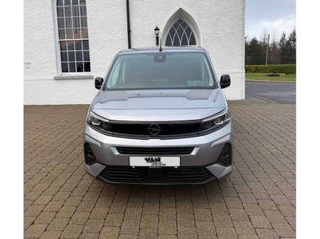 2024 Opel Combo SPORT L1H1-1.5 100PS D-6SP NO VAT! €23,450 thumbnail