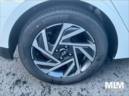 2025 Hyundai i20 i20 Deluxe Plus €24,995 thumbnail