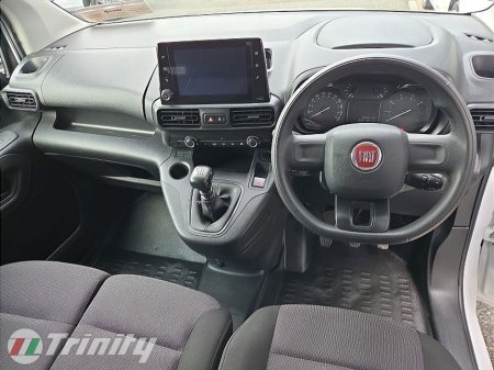 2023 Fiat Doblo - photo 2