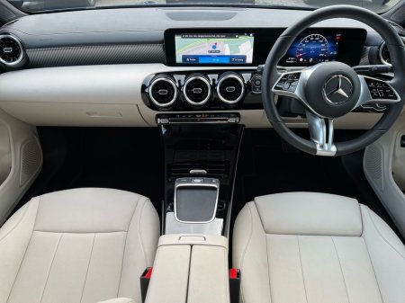 2025 Mercedes-Benz CLA Class - thumbnail 10