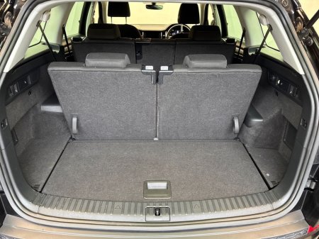 2024 Skoda Kodiaq 2.0TDI DSG AMB *5.9% APR* €90 PER WEEK ON PCP €46,995 thumbnail