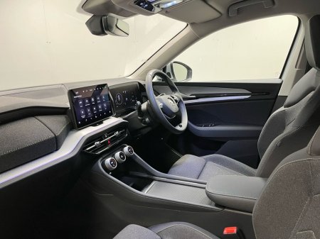 2025 Skoda Kodiaq Selection 2.0TDI 150HP DSG - Tow Bar - Reversing Camera - Climate Control - Heated Seats - Cruise Control Apple CarPlay/Android Auto €52,950