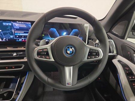 2026 BMW X5  thumbnail