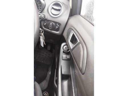 2014 Ford Fiesta 1.25 60PS Zetec €7,300 thumbnail