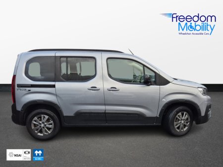 2024 Peugeot Rifter Allure Lowered Floor Wheelchair Access €24,995