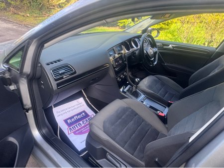 2014 Volkswagen Golf - thumbnail 5