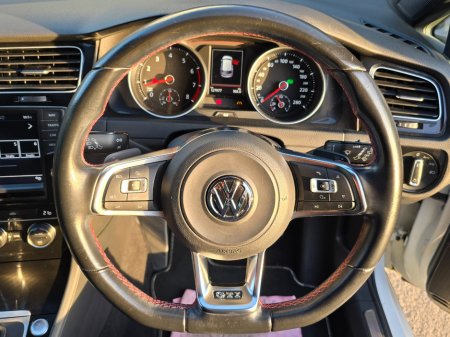 2017 Volkswagen Golf - thumbnail 21