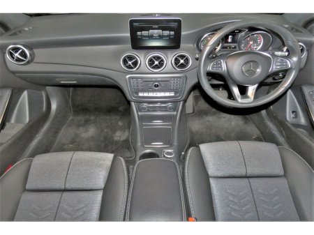 2017 Mercedes-Benz GLA Class GLA 180 *HALF LEATHER*REVERSE CAM*PARK SENSORS* €20,490 thumbnail