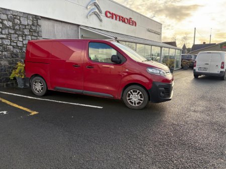2020 Citroen Dispatch MWB ENT 1.5 BLUE HDI 120 6MT 4