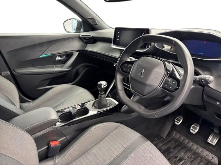 2023 Peugeot 2008 - thumbnail 6