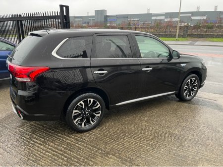 2017 Mitsubishi Outlander 2.0 PHEV AUTO LOW KMS €17,450 thumbnail