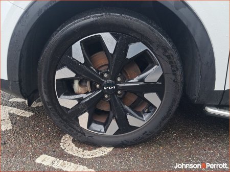 2023 Kia Sportage 1.6 PHEV K3 €37,900 thumbnail