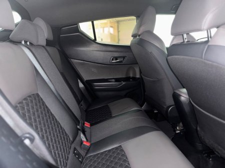 2020 Toyota C-HR - thumbnail 5